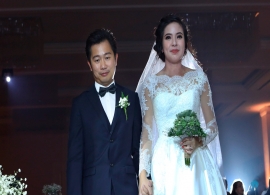 TIỆC CƯỚI LUNG LINH SẮC MÀU CỦA DOANH NHÂN NGÔ NGUYÊN VÀ Á HẬU KIỀU KHANH